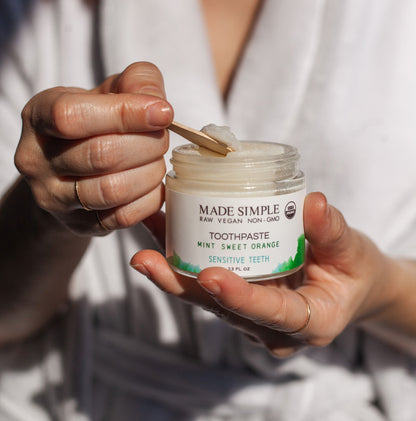 Mint Sweet Orange Toothpaste - Certified Organic, Vegan & Cruelty-free - Look Good Store